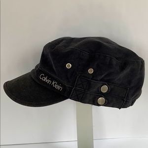 Calvin Klein women’s soft touch hat in black